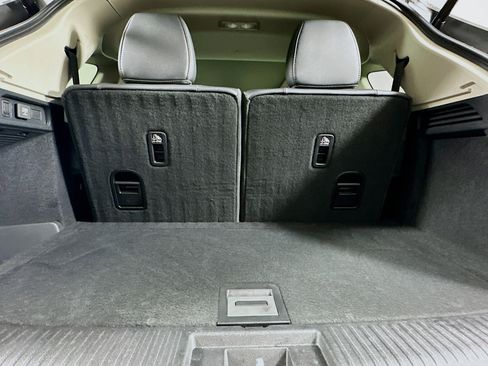 Used 2025 Acura MDX FWD image 31