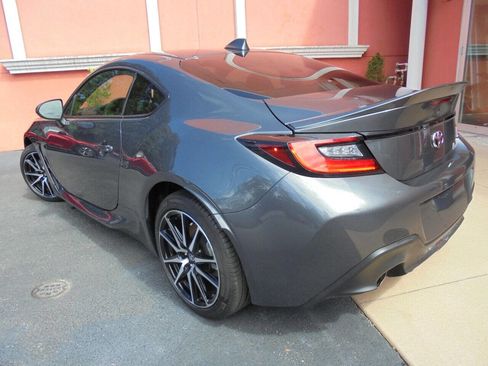 Used 2022 Toyota GR86 image 19