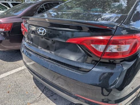 Used 2016 Hyundai Sonata SE FWD image 16