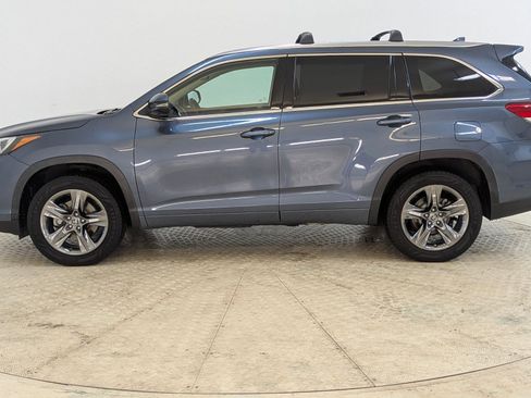 Used 2019 Toyota Highlander Limited image 2