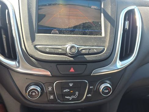 Used 2021 Chevrolet Equinox LT FWD image 46