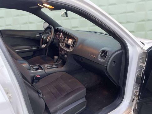 Used 2013 Dodge Charger SE image 17