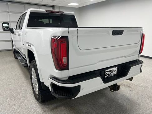 Used 2022 GMC Sierra 3500 Denali w/ Denali Ultimate Package AWD/4WD image 8