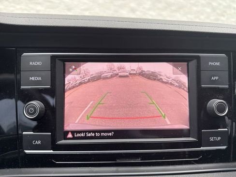 Used 2019 Volkswagen Jetta GLI image 18