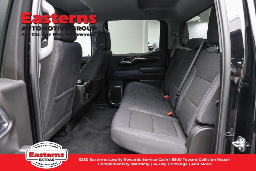 Used 2024 Chevrolet Silverado 1500 RST w/ Z71 Off-Road Package AWD/4WD image 25