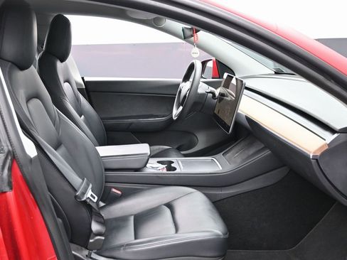 Used 2021 Tesla Model Y Performance image 38