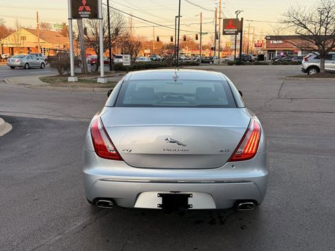 Used 2015 Jaguar XJ Supercharged image 11