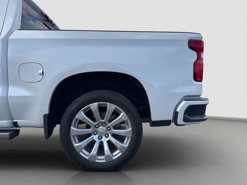 Used 2021 Chevrolet Silverado 1500 High Country w/ Technology Package RWD image 21