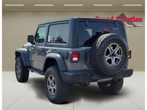 Used 2020 Jeep Wrangler Sport AWD/4WD image 4