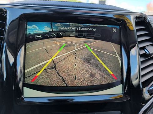 Used 2020 Jeep Cherokee Limited AWD/4WD image 25