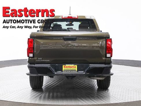 Used 2024 Chevrolet Colorado W/T RWD image 6