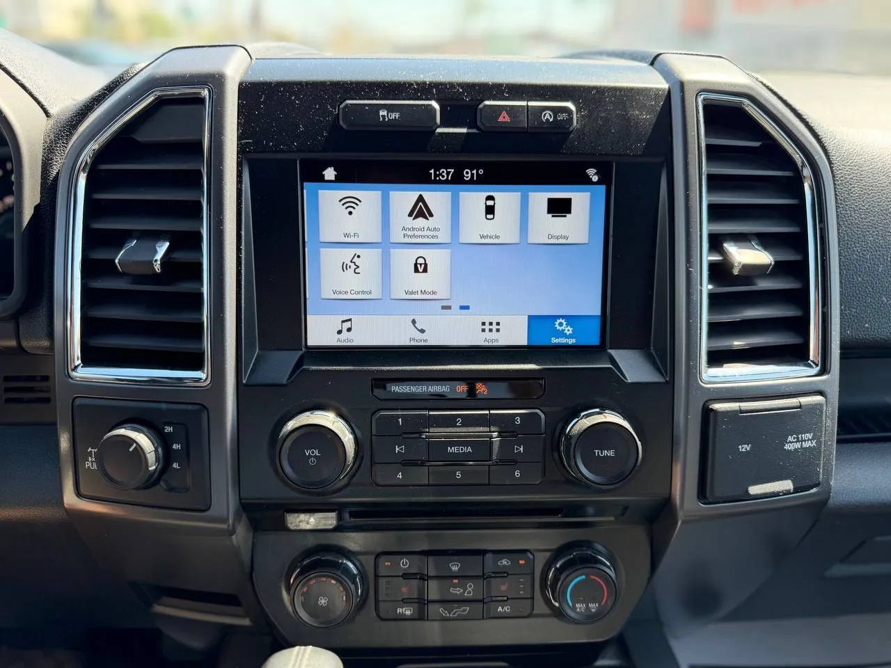 Used 2016 Ford F150 XLT w/ Equipment Group 302A Luxury AWD/4WD image 48