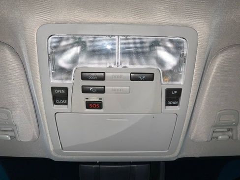 Used 2016 Toyota Avalon Limited w/ Protection Package FWD image 21