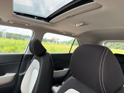 New 2026 Hyundai Venue SEL FWD image 33