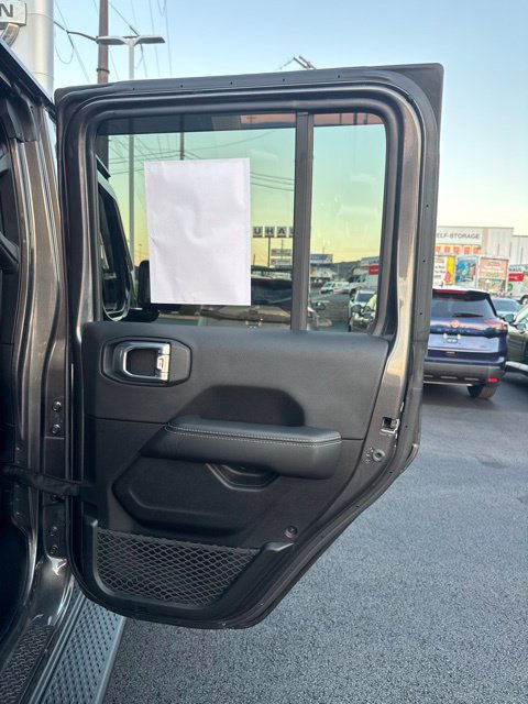 Used 2021 Jeep Gladiator Overland w/ Popular Equipment Package AWD/4WD image 18