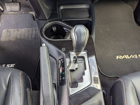 Used 2017 Toyota RAV4 SE AWD/4WD image 13