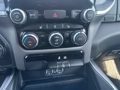 Used 2023 RAM 1500 Big Horn AWD/4WD image 17