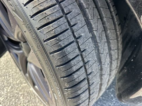 Used 2021 Tesla Model S Plaid image 35