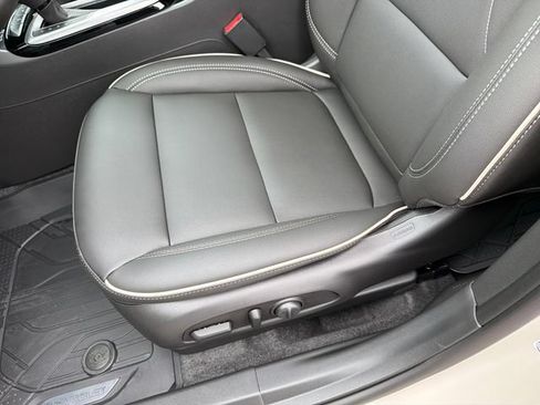 New 2026 Buick Envista Sport Touring w/ Studio Series FWD image 21