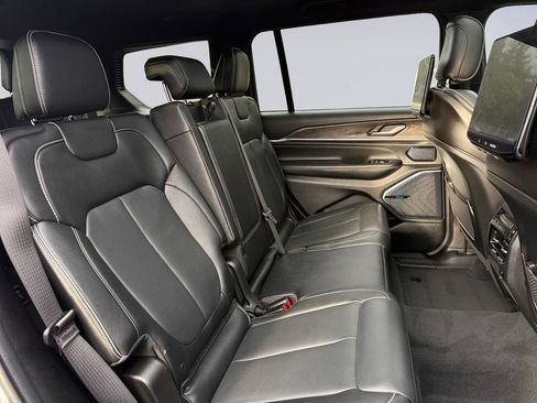 Certified 2024 Jeep Grand Cherokee L Overland w/ Rear Seat Video Group I image 22