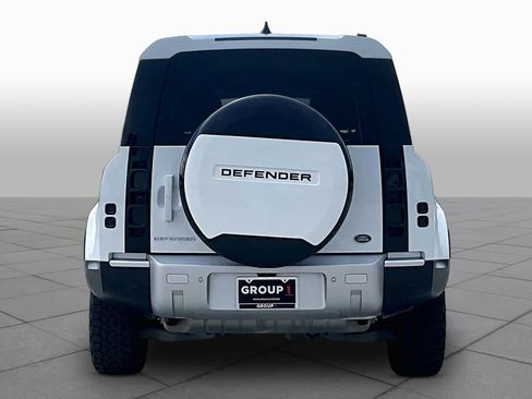 Used 2023 Land Rover Defender 110 S AWD/4WD image 4