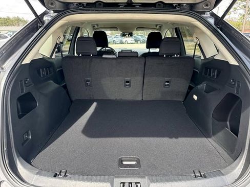 New 2024 Ford Edge SE image 8