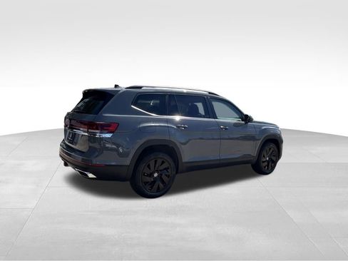 New 2026 Volkswagen Atlas SE FWD image 5