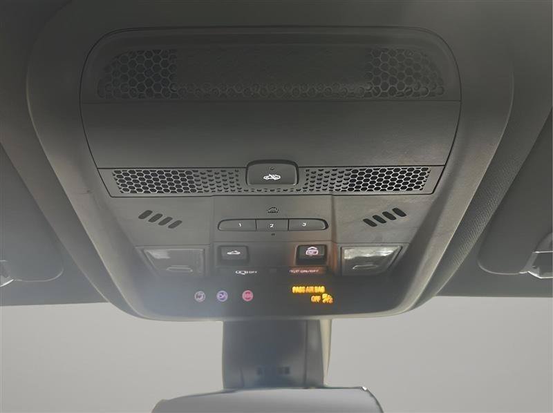 Used 2021 Cadillac XT6 Premium Luxury FWD image 16