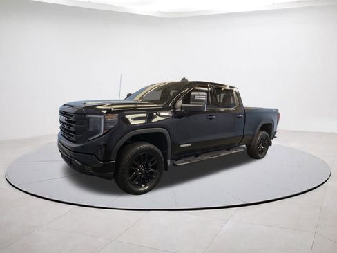 Used 2022 GMC Sierra 1500 Elevation image 3
