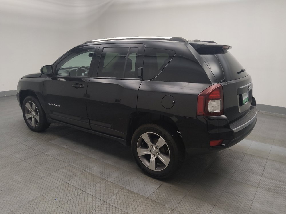 Used 2017 Jeep Compass High Altitude FWD image 3