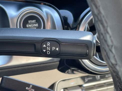 Certified 2025 Mercedes-Benz GLB 250 image 28