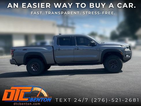Used 2025 Nissan Frontier PRO-4X AWD/4WD image 2