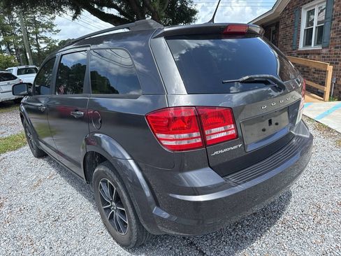 Used 2018 Dodge Journey SE w/ Popular Equipment Group FWD image 5