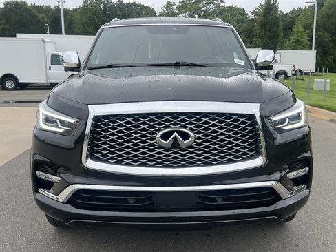 Used 2023 INFINITI QX80 Sensory w/ Cargo Package AWD/4WD image 4