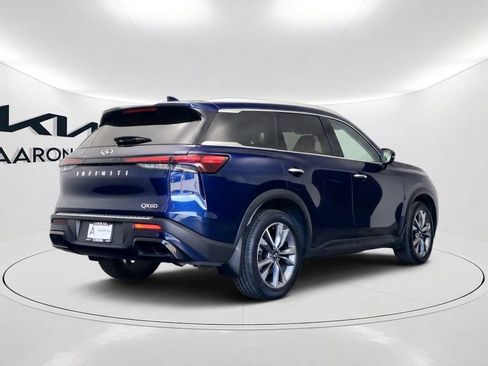 Used 2023 INFINITI QX60 Luxe w/ Cargo Package FWD image 4