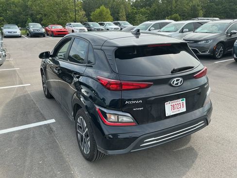 Used 2023 Hyundai Kona SE w/ Cargo Package FWD image 4