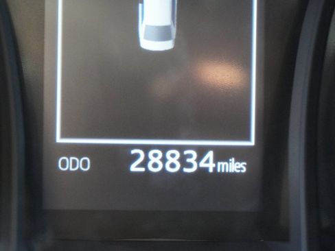 Certified 2024 Toyota Camry SE image 9