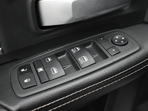 Used 2022 RAM 2500 Big Horn w/ Level C Equiment Group image 12