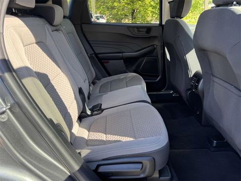 Used 2022 Ford Escape SE w/ SE Sport Appearance Package image 14