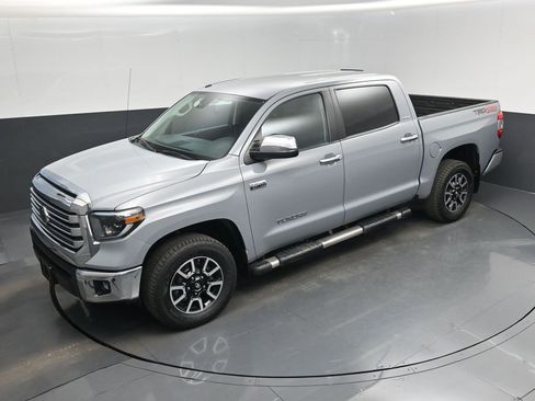 Used 2019 Toyota Tundra Limited w/ Limited Premium Package image 39