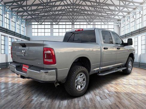 Used 2024 RAM 2500 Tradesman w/ Chrome Appearance Group image 4