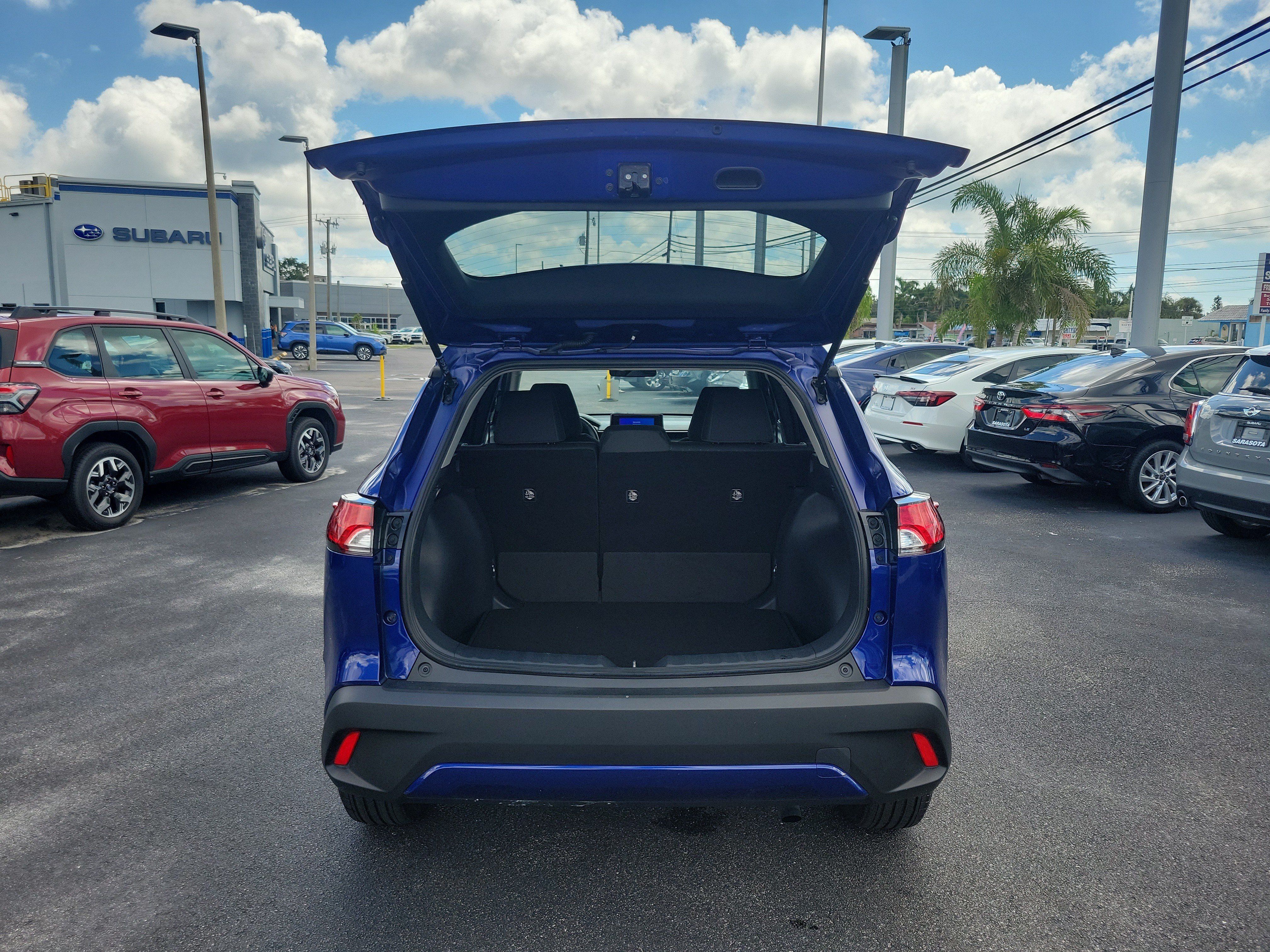 Used 2023 Toyota Corolla Cross LE FWD image 10