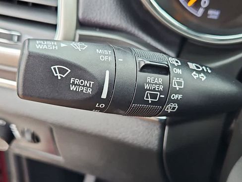 Used 2022 Jeep Grand Cherokee Limited image 28