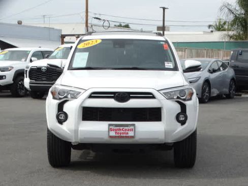 Used 2023 Toyota 4Runner SR5 Premium w/ Moonroof Package RWD image 3