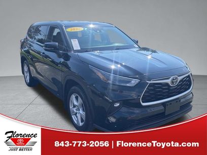 Used 2022 Toyota Highlander LE