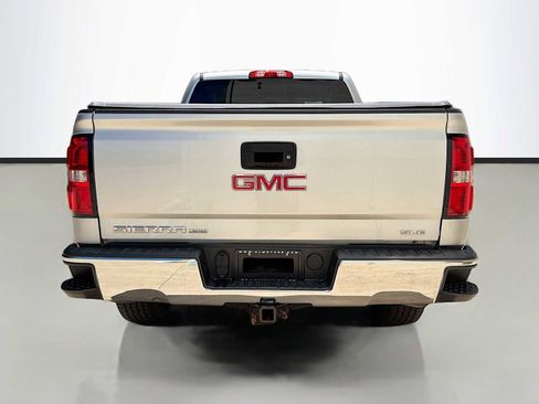 Used 2019 GMC Sierra 1500 SLE w/ SLE Value Package AWD/4WD image 4