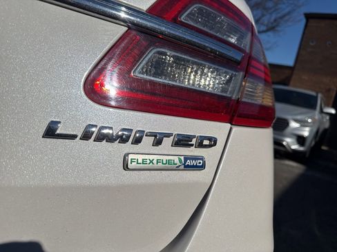 Used 2013 Ford Taurus Limited image 6