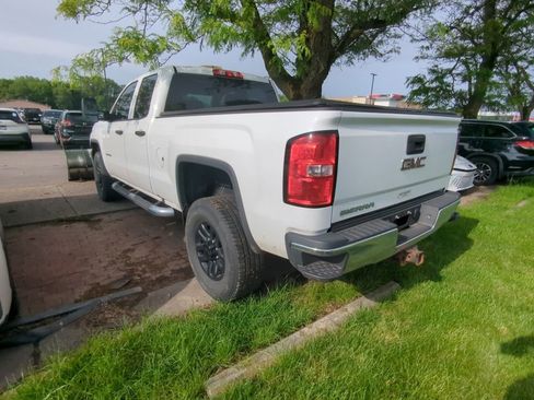 Used 2018 GMC Sierra 2500 4x4 Double Cab w/ Sierra Convenience Package image 4