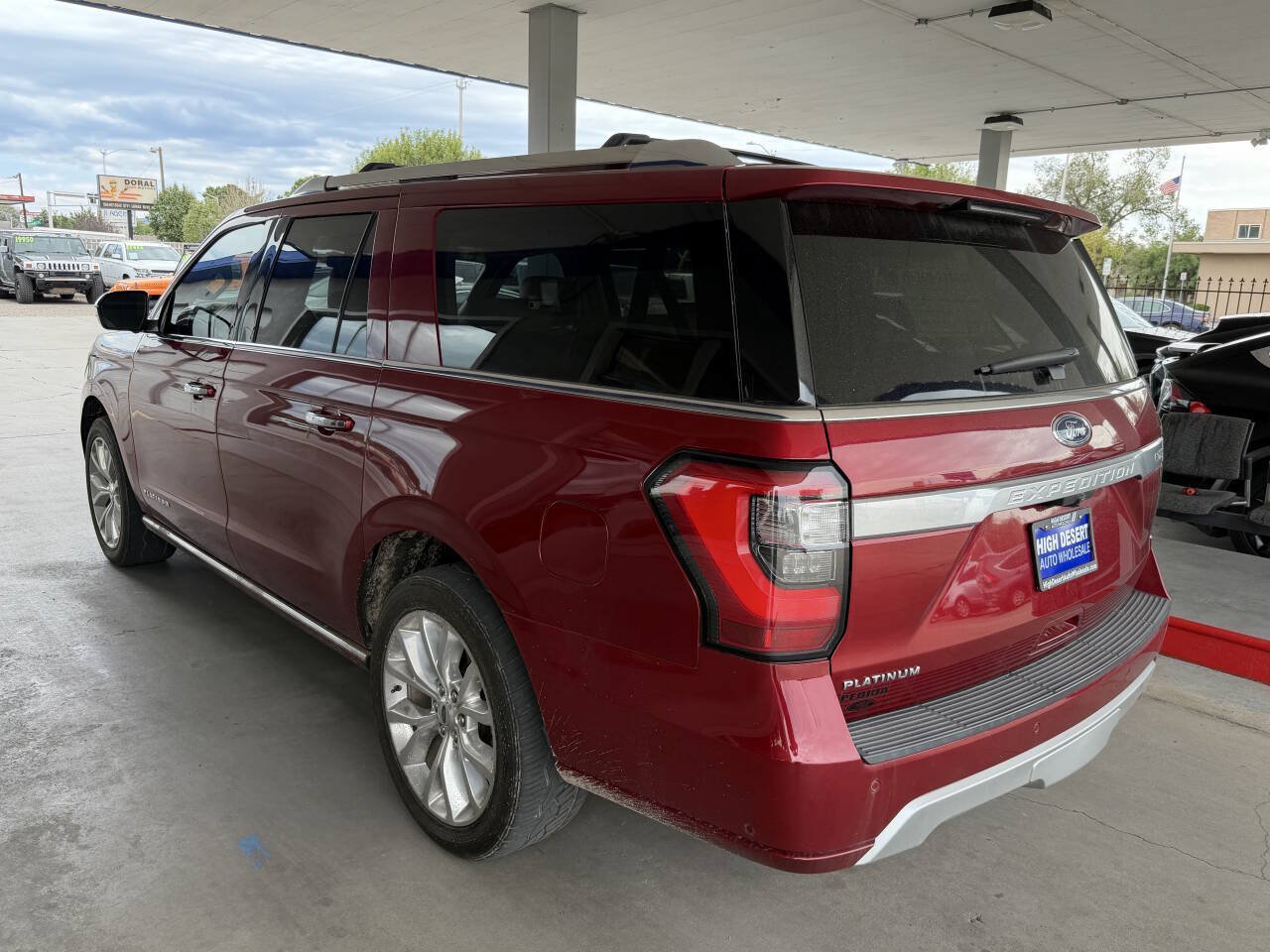 Used 2019 Ford Expedition Max Platinum RWD image 4
