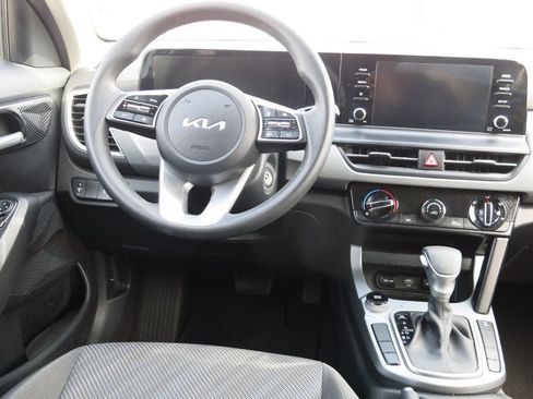 Used 2024 Kia Seltos LX AWD/4WD image 20